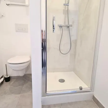 Maxbnb - Studio Cozy - Climatise - Wifi Fibre - 10 Min A Pied Gare -3- Apartment